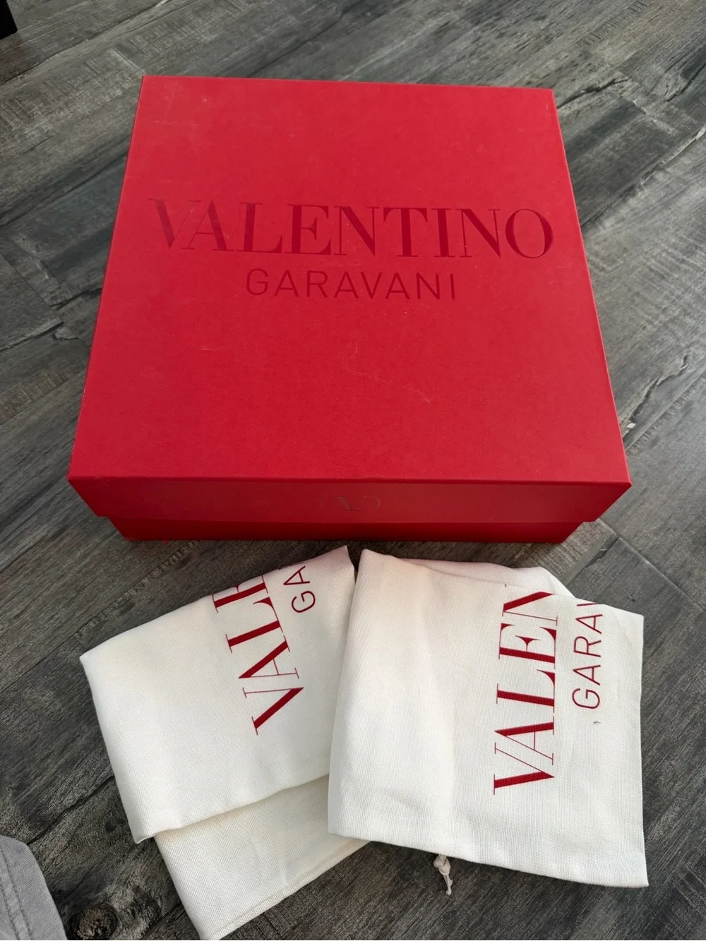 Valentino excellent pre